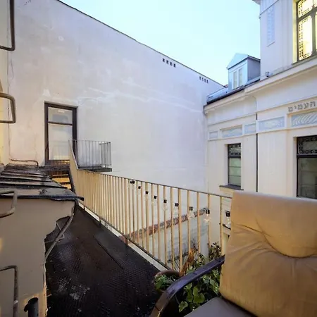 Apartment 3 Bedroom's / Old Town & Balcony Riga