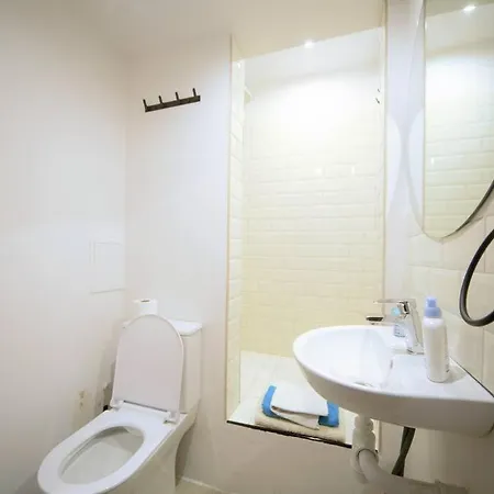 3 Bedrooms Oldtown With Balcony Quiet Area * ריגה